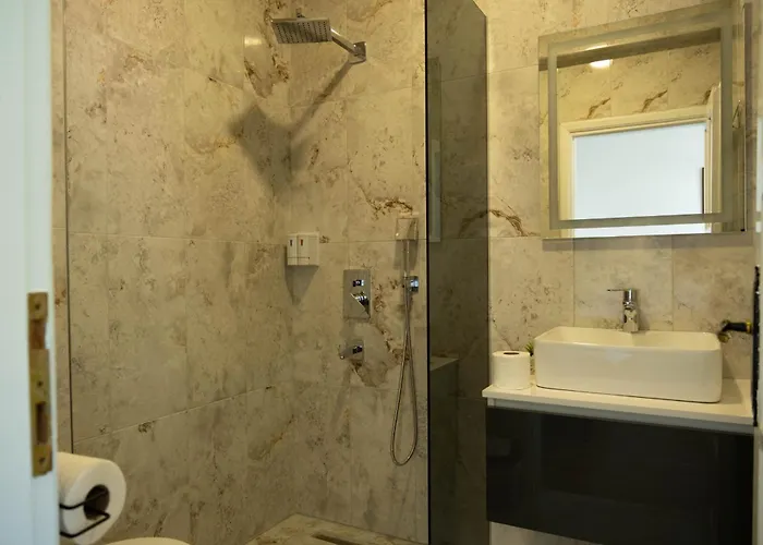 Kibele Олудениз